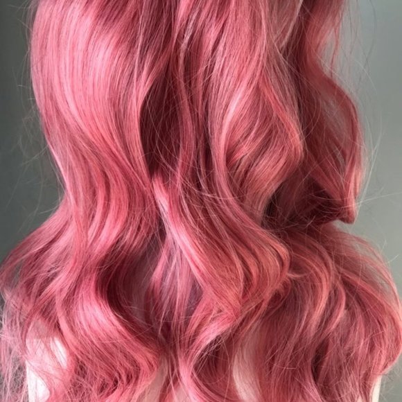 ✨HOST PICK ✨ Rooted Pink Body wave Wig - Picture 3 of 5